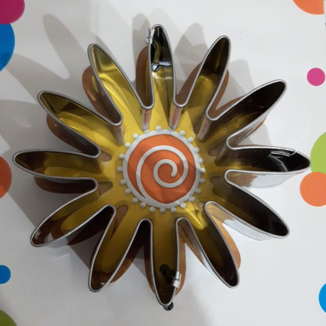 Cortador de metal en forma de sol